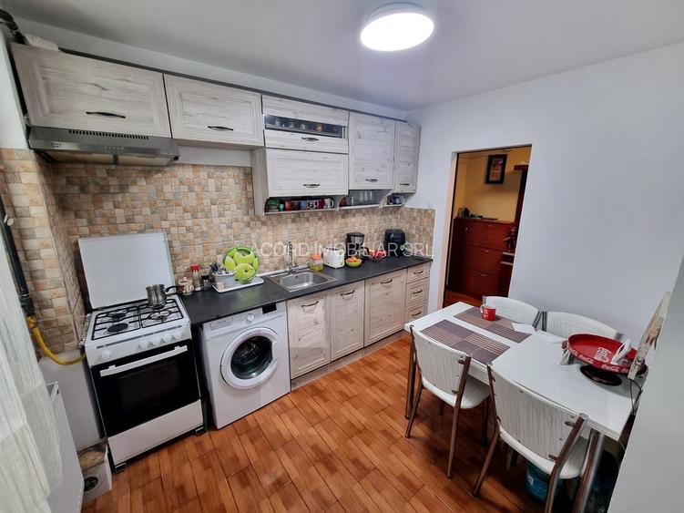 Ferdinand consulatul Turc- apartament 3 camere 80 mp renovat cu gaze - 4