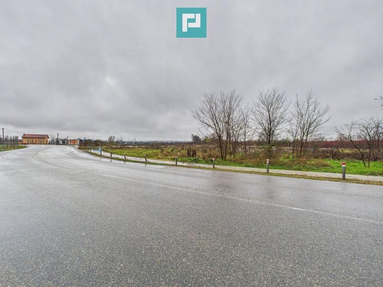 Teren intravilan de 4131 mp, în orașul Sebiș, Arad