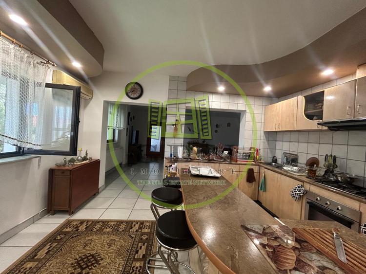 Afacere la cheie, 2963 mp utili, 21598 mp teren, Cernele