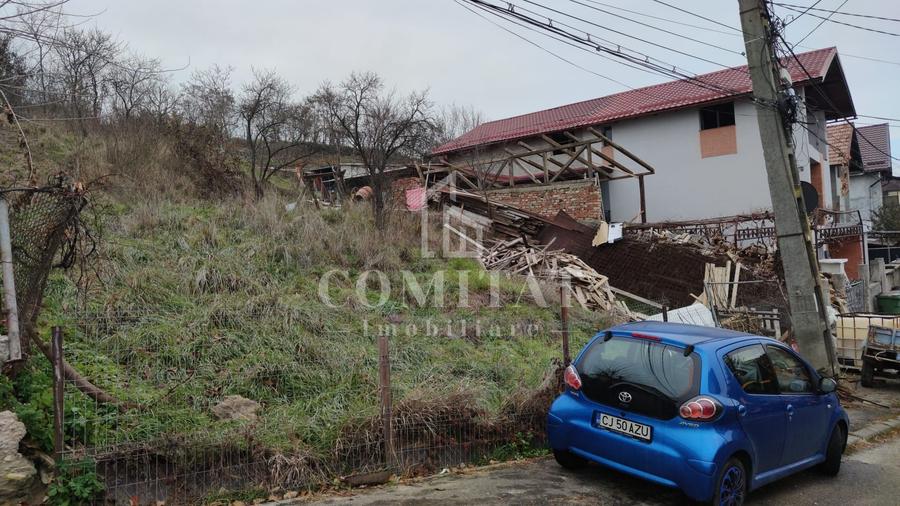Teren autorizat pentru 2 unități locative cartierul Dâmbul Rotund