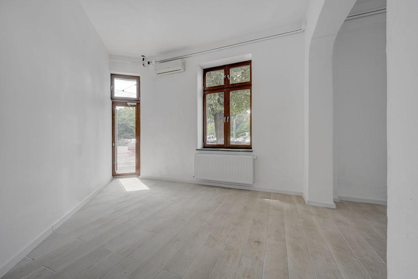 Spațiu comercial stradal | Parcul Carol | 40 mp parter + 40 mp subsol