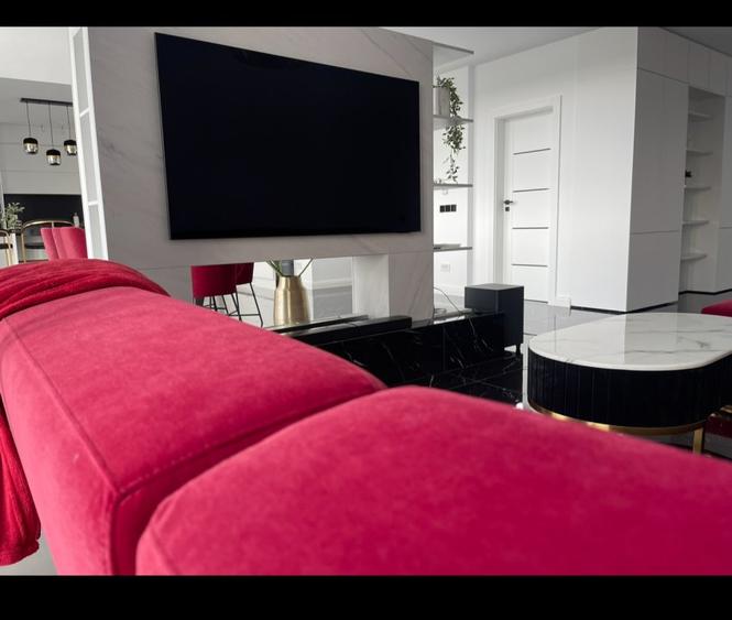 Penthouse de lux pe 2 nivele de inchiriat