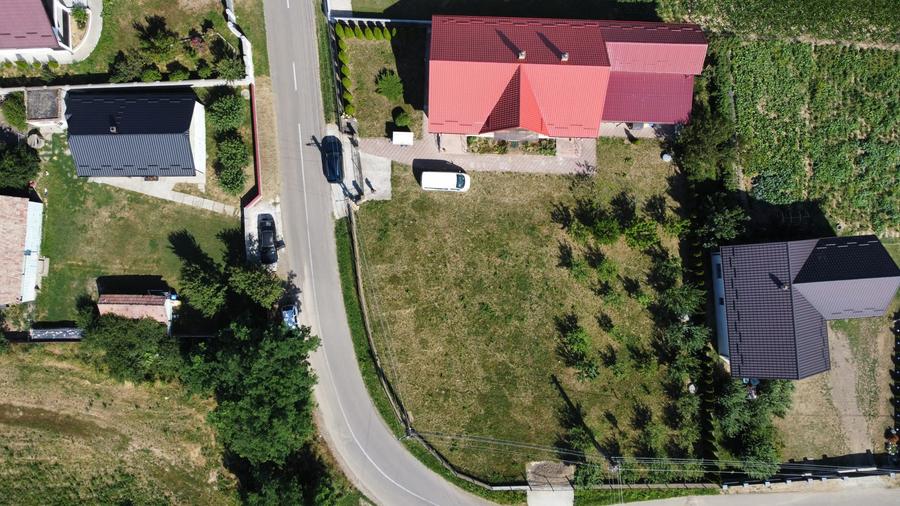 De Vanzare Casa Dumbraveni