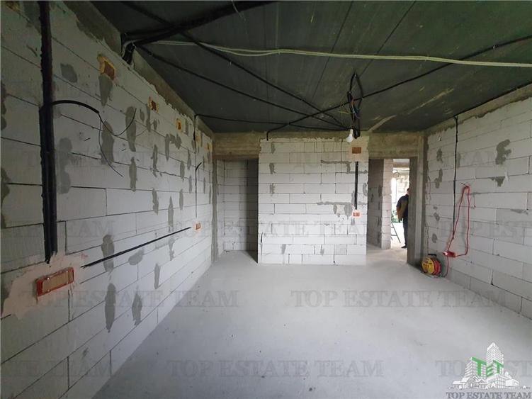 VILA IMPERIALA DE EXCEPTIE PREMIUM CU 20.000 MP TEREN