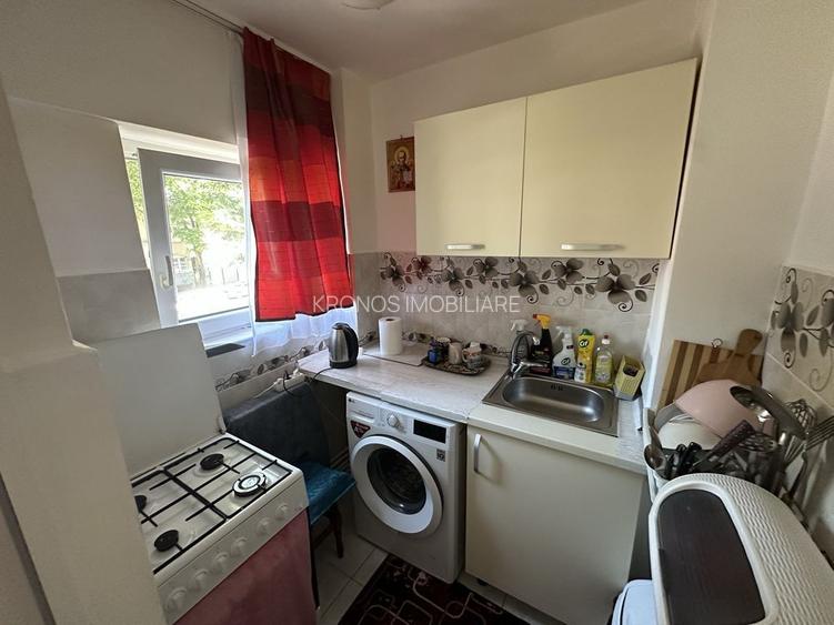 Capitol garsoniera etaj 1 ,gaze,28 mp preț 69999 euro - 7