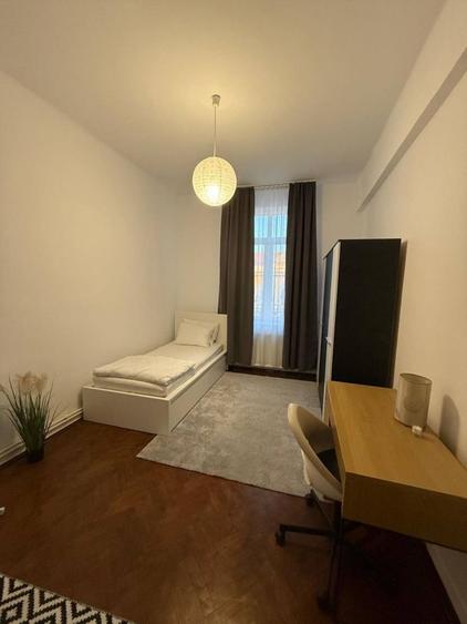 Apartament de închiriat, ultracentral, 3 camere, decomandat