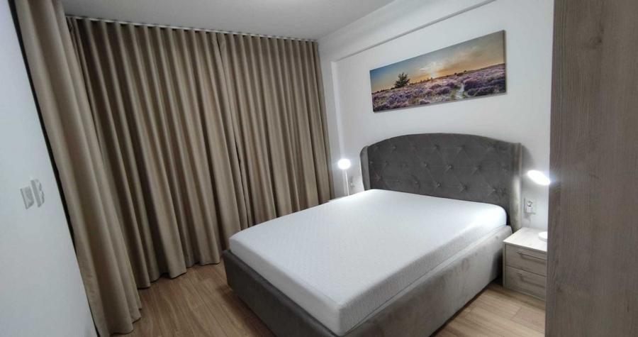 Apartament de 2 camere, 57 mp, parcare, centrala, La Foresta Tunari