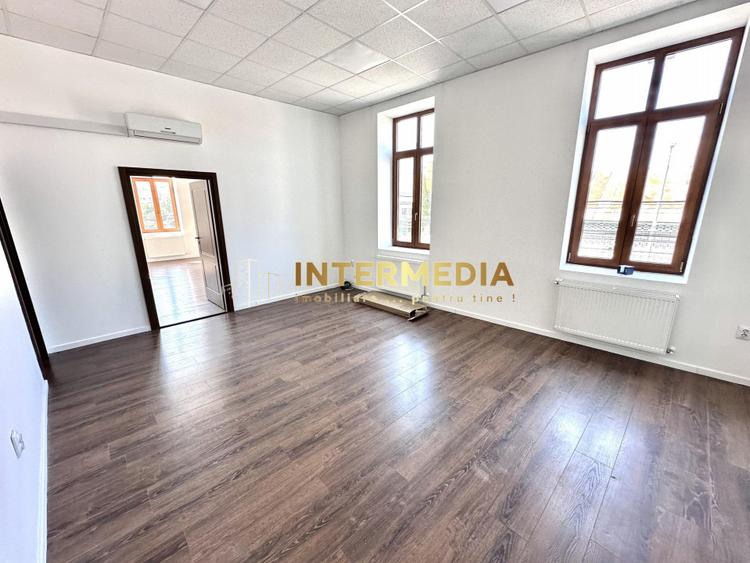 Spatiu Biouri 60 mp de inchiriat, Ultracentral, Zona Centru Alba Iulia