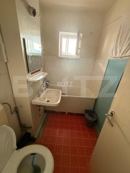 Apartament de vanzare, 3 camere - Sacele - 2