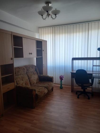Apartament 3 camere, 75 mp, Etaj 2, zona Centru