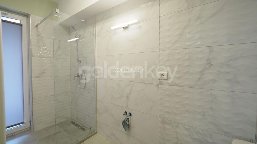 Apartament cu 3 camere, terasa generoasa, vedere deschisa, 2 garaje - 8