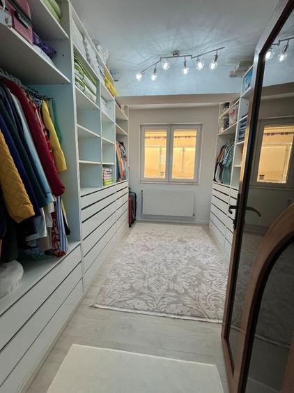 Delfinariu- apartament 3 camere in vila