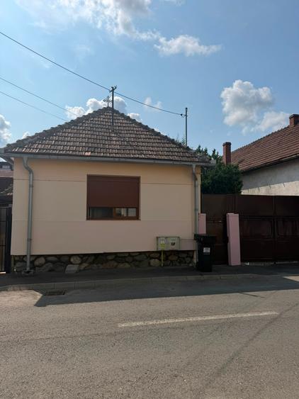 Casă individuală de vânzare în cartierul Lazaret – gata de mutare!