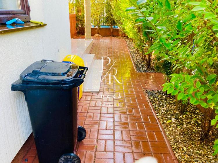 Duplex 120 mp utili ,300 mp teren, piscina, Zona Urusagului!