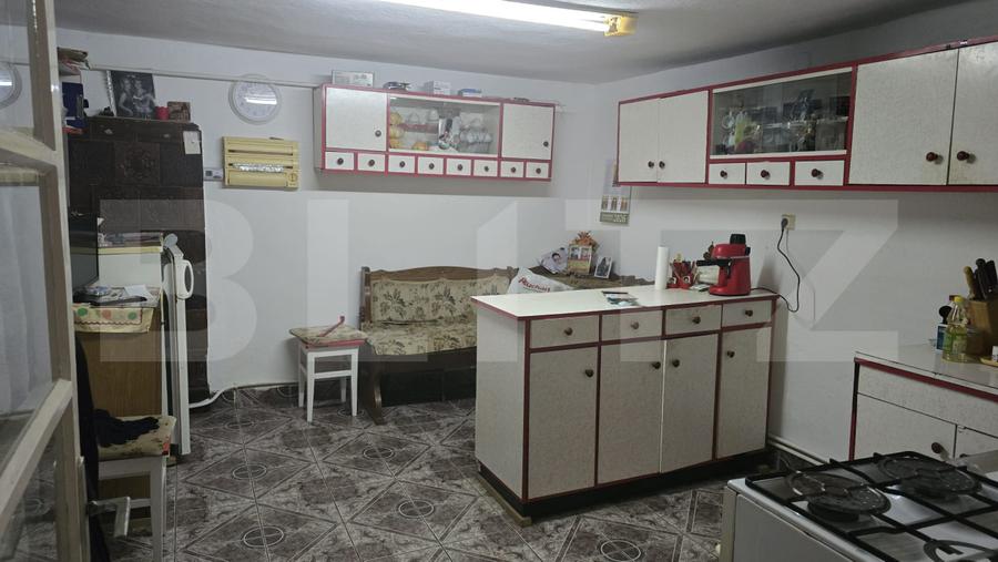 Casa 6 camere, 227 mp, teren 444 mp, zona Nord