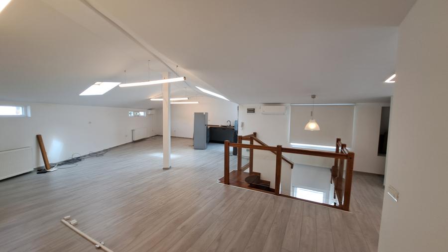 MANSARDA STIL LOFT IN VILA BOEMA