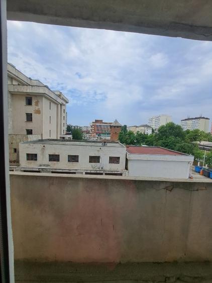 Apartament 3 camere de vânzare – Târgoviște, Micro 11 (în spatele Tribunalului