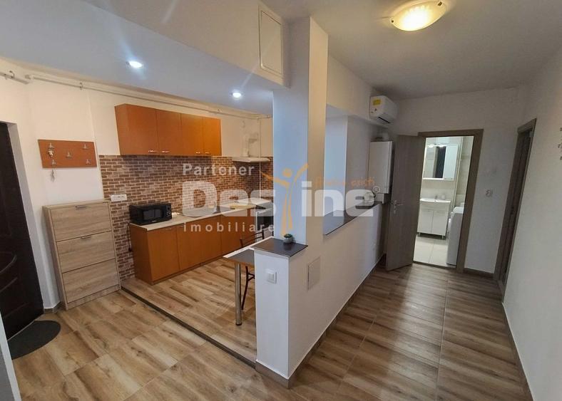Ofer spre inchiriere, Ap. 3 camere Decomandat, Confort 1