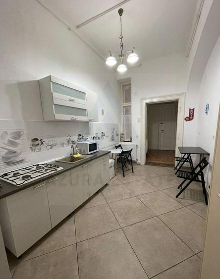 Apartament 3 camere la casă 106 mp utili 3 bai pivnita Ultracentral