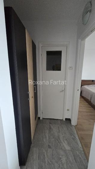 De închiriat apartament 2 camere - 3