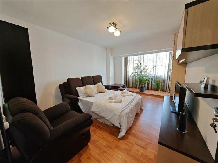 Inchiriem Apartament 2 Camere, Modern, Decomandat, Racadau