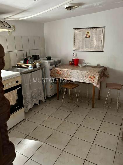 Comision Zero - Casa 3 camere Indiviziune -  strada Grivitei - 8