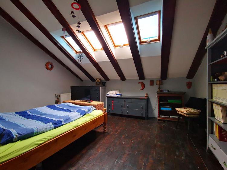 Vila cu piscina -7 camere - Ghermănești