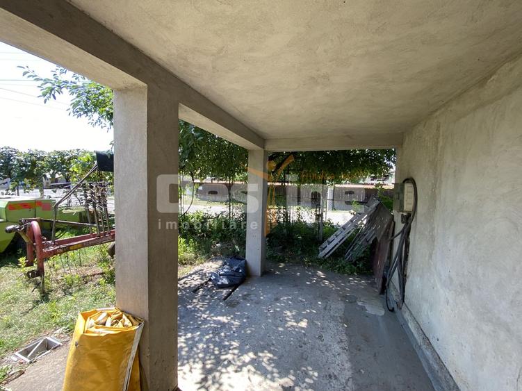 Casa de vanzare 260mp Borlesti 85.000€