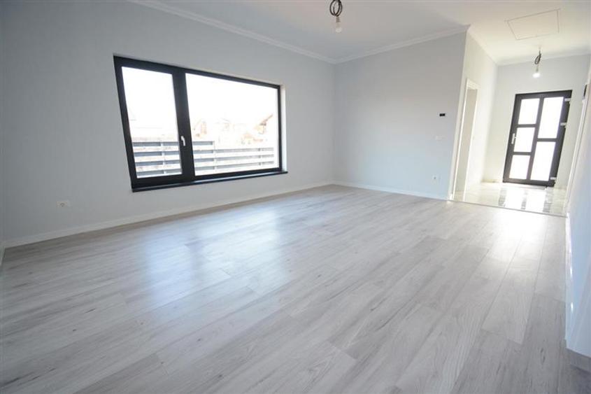Casa plan parter Rediu