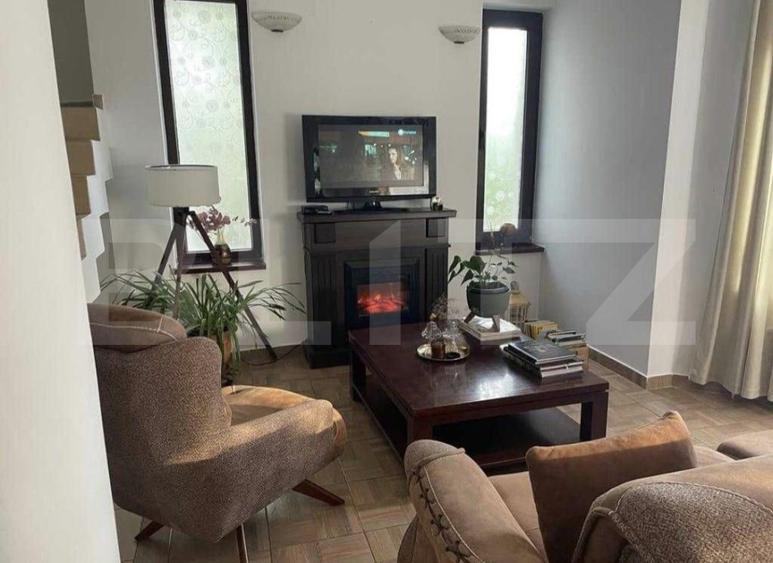 Vilă 4 camere, semidecomandat, 135mp, zona Tătărasi