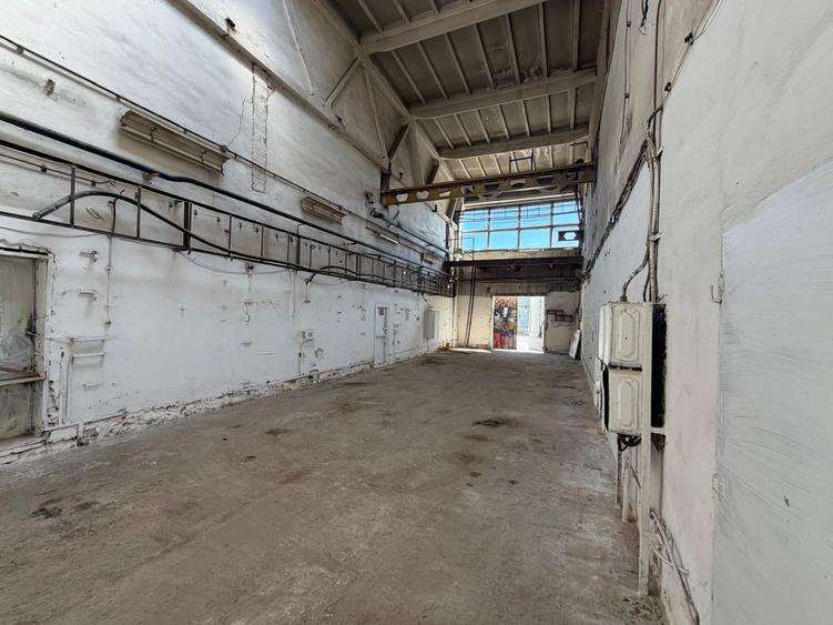 Spațiu industrial | Bulevardul Muncii | Acces TIR | Curent trifazic