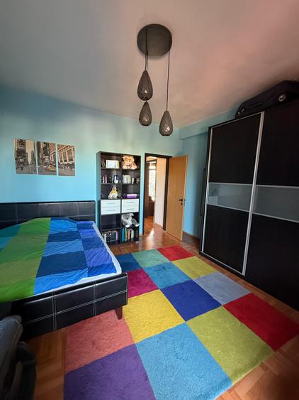 Apartament de 4 camere în emblematicul Bloc Zodiac – boxă inclusă