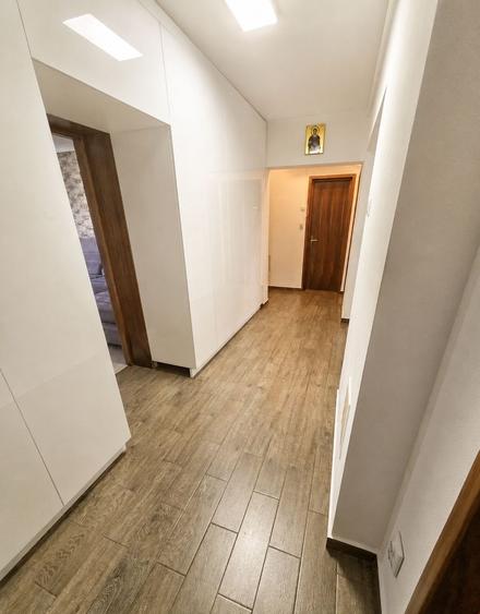 Apartament 3 camere decomandat, Nerva Traian - Bld Mircea Voda