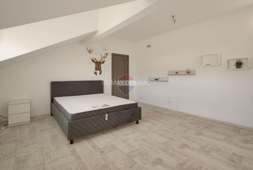 Vilă cu 4 camere de închiriat în zona Intim - 11