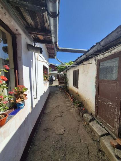 Casa+garaj+anexa și teren intravilan 225 mp Campina