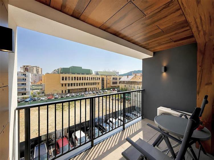 Apartament central cu 2 camere si parcare in Cosmopolit - 10