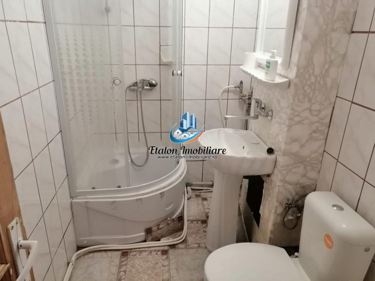 Apartament 3 camere, etaj 1, 2 bai, Calea Romanului
