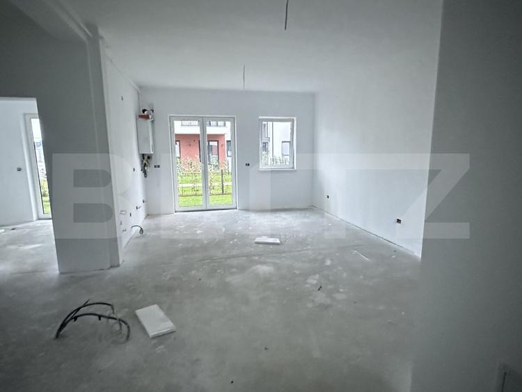 Apartament cu 3 camere, 66 mp, zona Careiului