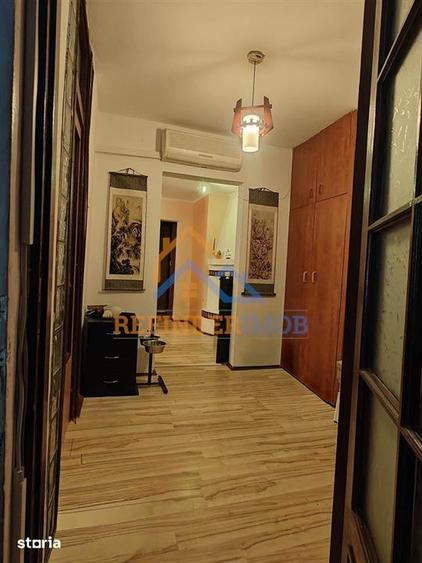 Apartament de vanzare cu 3 camere, zona Rahova,67mp