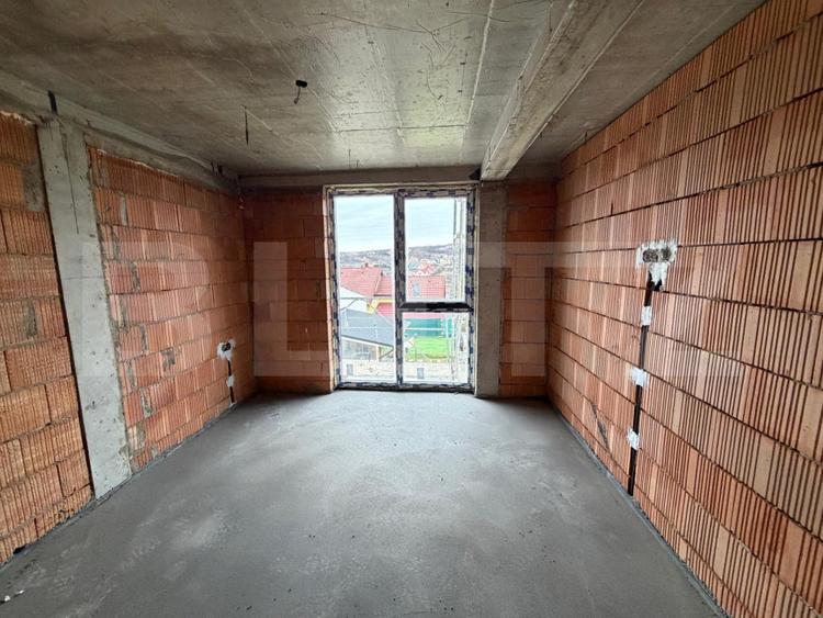 Apartament 3 camere, semifinisat, Zalau