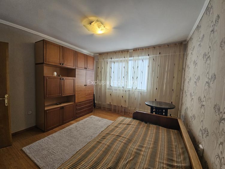 Apartament Decomandat cu 3 camere - Centrala pe Gaz - Termen Lung - 9
