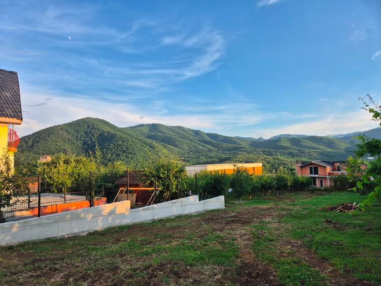 Vand teren in loc.Cisnadioara cu autorizatie de construire