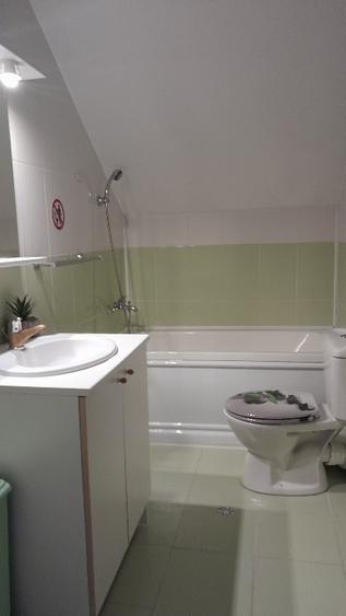 Casa de vanzare P+M Glamboc Deal, 3 km Pitești, 180 mp utili, Teren 1066 mp