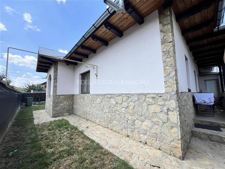 Casa cu 3 camere, mobilata si utilata, de vanzare in Lunca Cetatuii - 3
