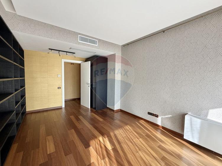 De inchiriat PJ | Apartament 4 camere | Terasa 55 mp | Primaverii