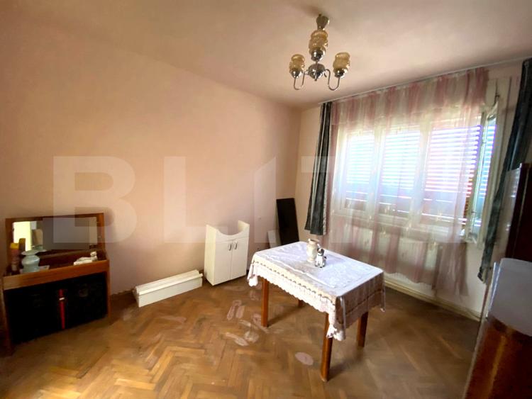 Casa de vanzare, 70 mp, 1079 mp teren, front de 18m, Timisoara Fratelia