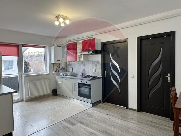 Apartament 3 camere. de închiriat, Florești