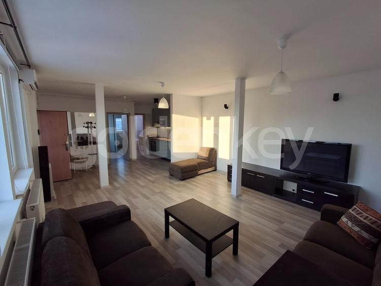 Apartament cu 3 camere pretabil pentru birouri