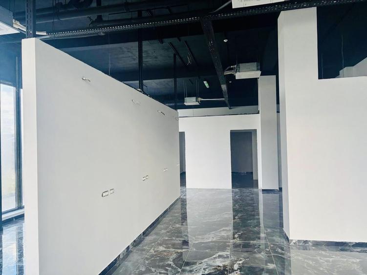 SPATIU COMERCIAL- 145 MP