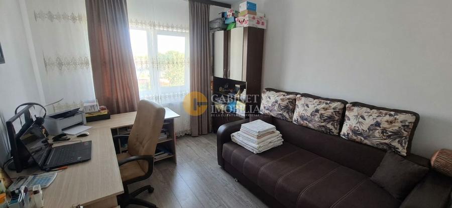 De vânzare: Apartament 3 camere decomandat – Tomești
